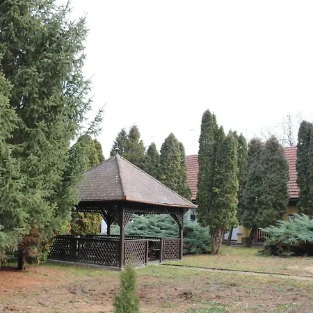 Var Apartman * Gyula